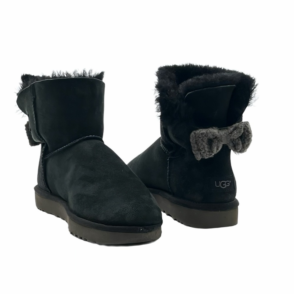 UGG Mini Bailey Knit Bow Black Suede Winter Boots Womens Size 9 Gray Sweater Fur
